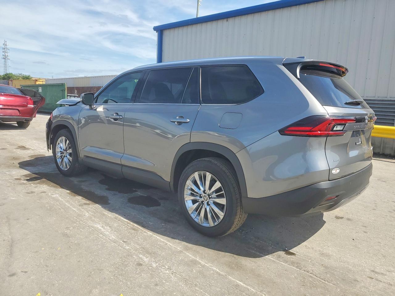 5TDAAAB58TS113812 · 2026 TOYOTA GRAND HIGHLANDER · 2/13