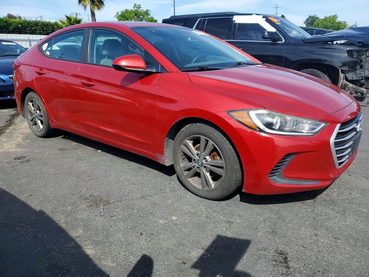 5NPD84LF3JH294743 · 2018 HYUNDAI ELANTRA · 4/12
