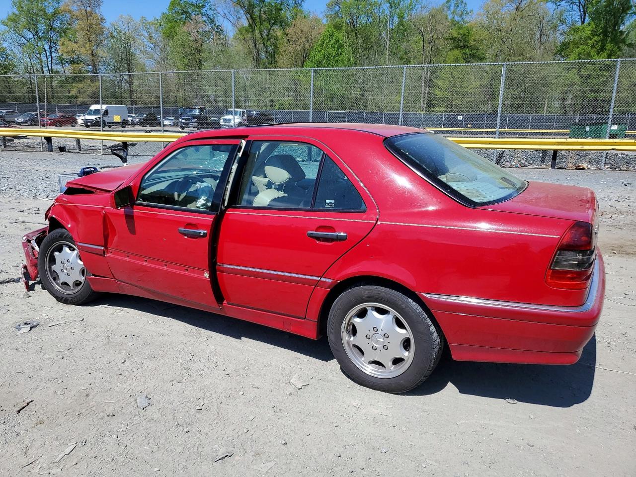 WDBHA29G4WA618385 · 1998 MERCEDES-BENZ C · 2/12