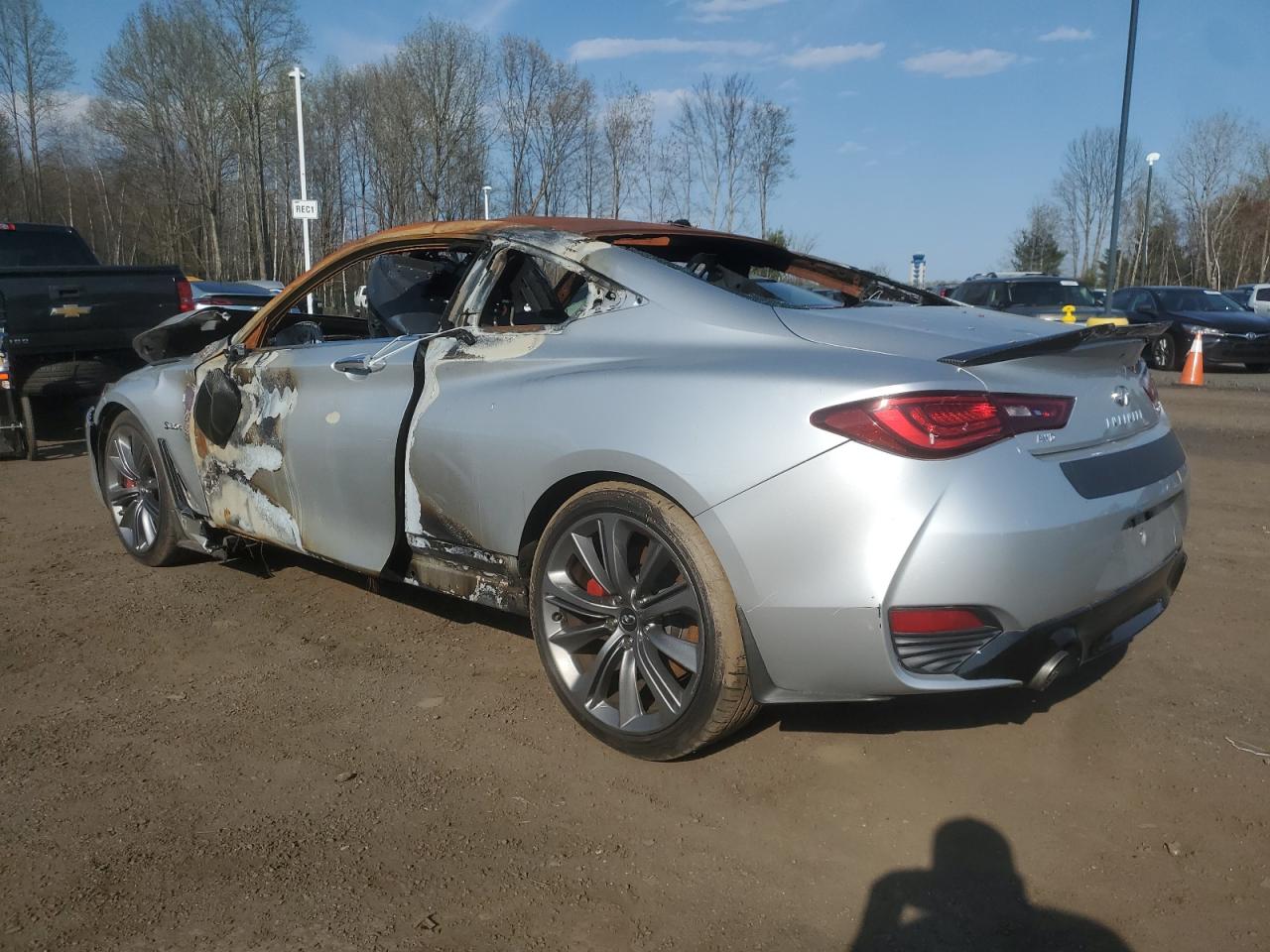 JN1FV7EL0HM700535 · 2017 INFINITI Q60 · 2/11