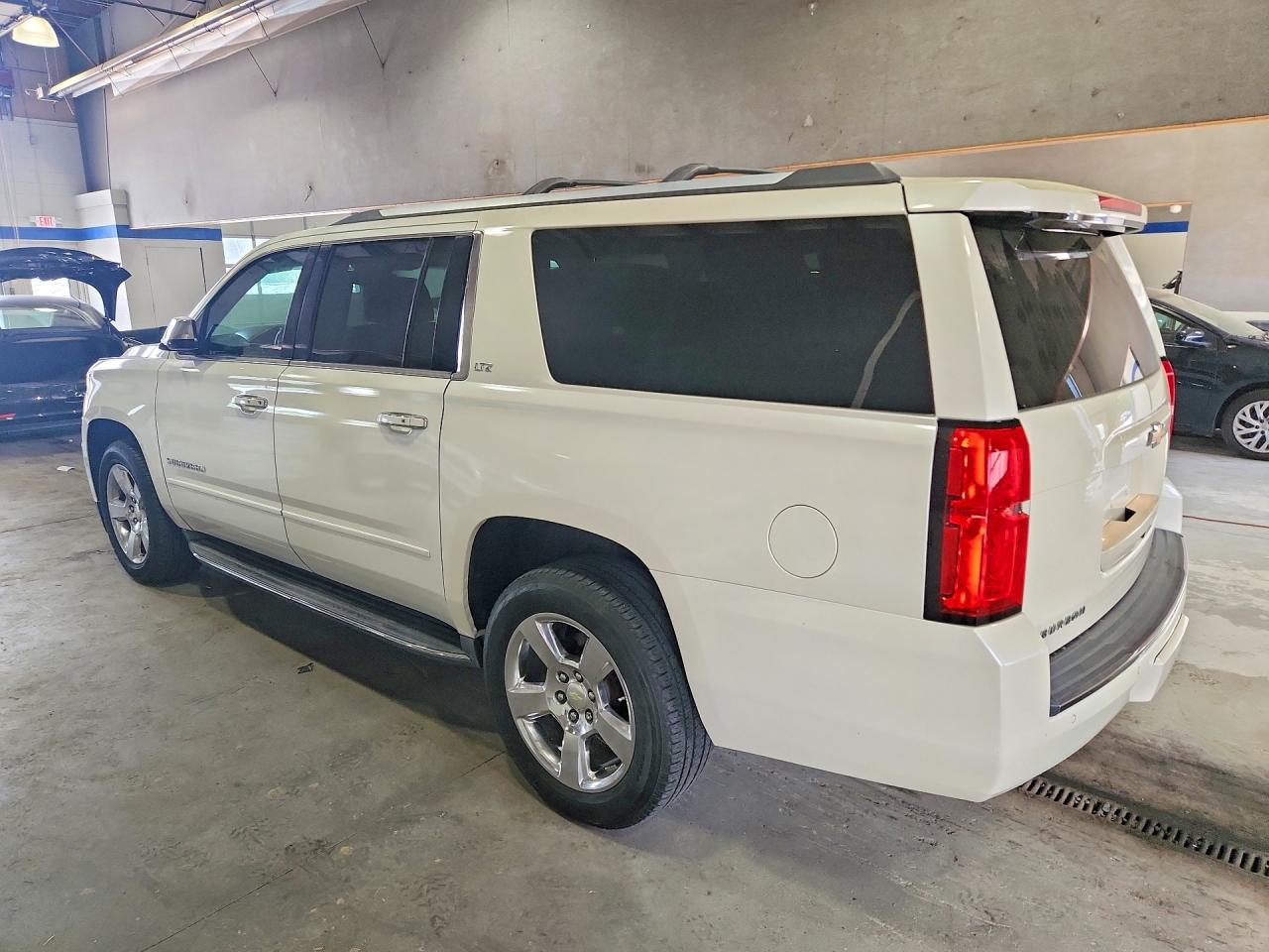 1GNSKKKC5FR679507 · 2015 CHEVROLET SUBURBAN · 2/14