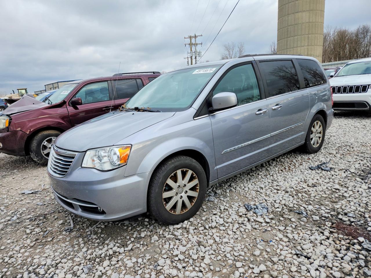 2C4RC1BG6FR664607 · 2015 CHRYSLER TOWN & COUNTRY
