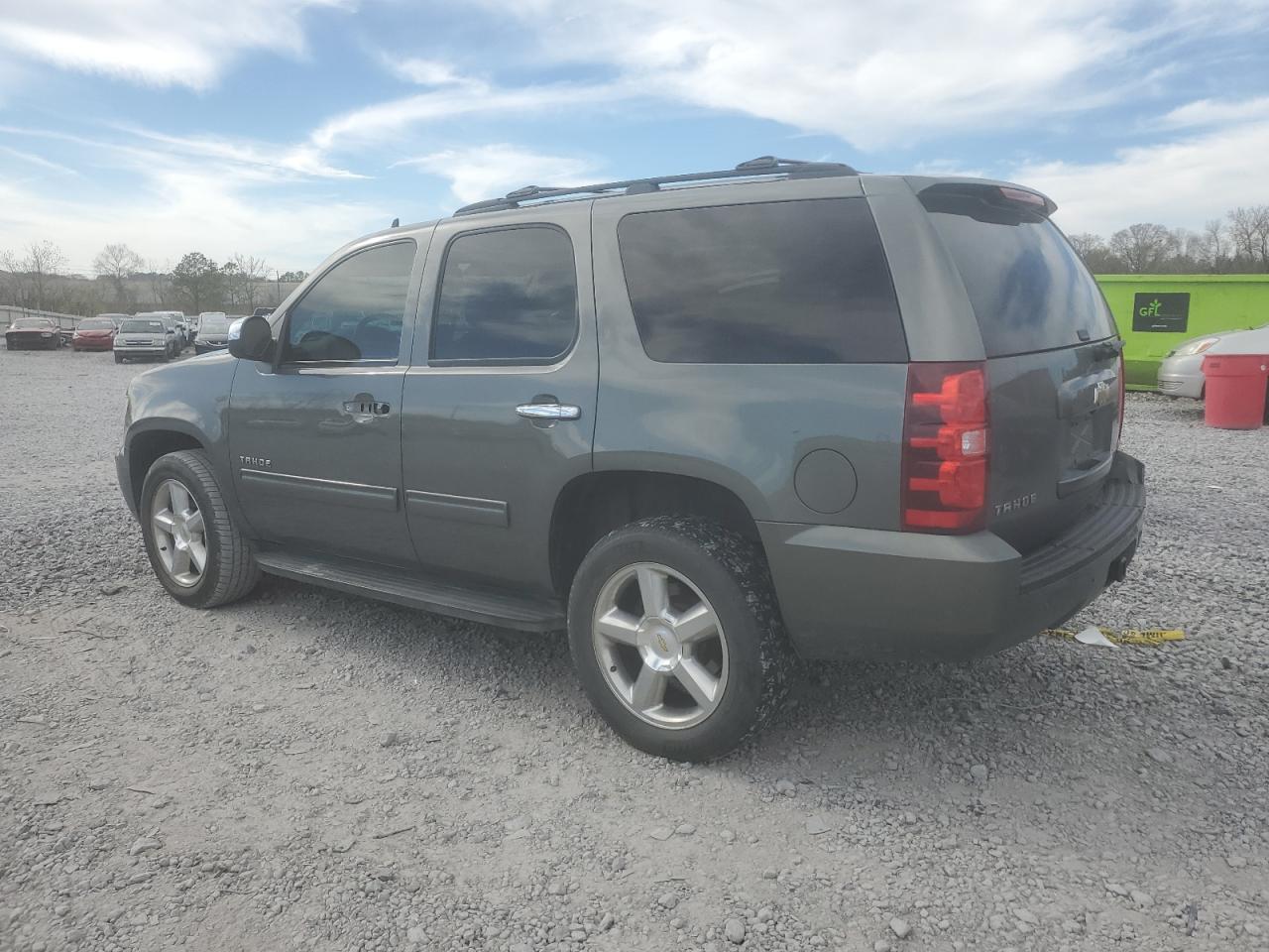 1GNSCAE06BR189600 · 2011 CHEVROLET TAHOE · 2/13