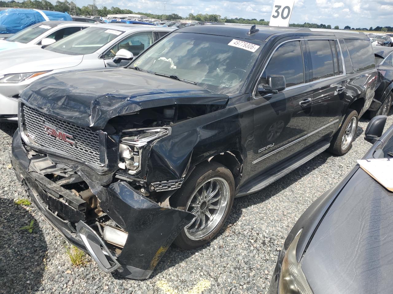 1GKS2HKJ9HR125131 · 2017 GMC YUKON XL