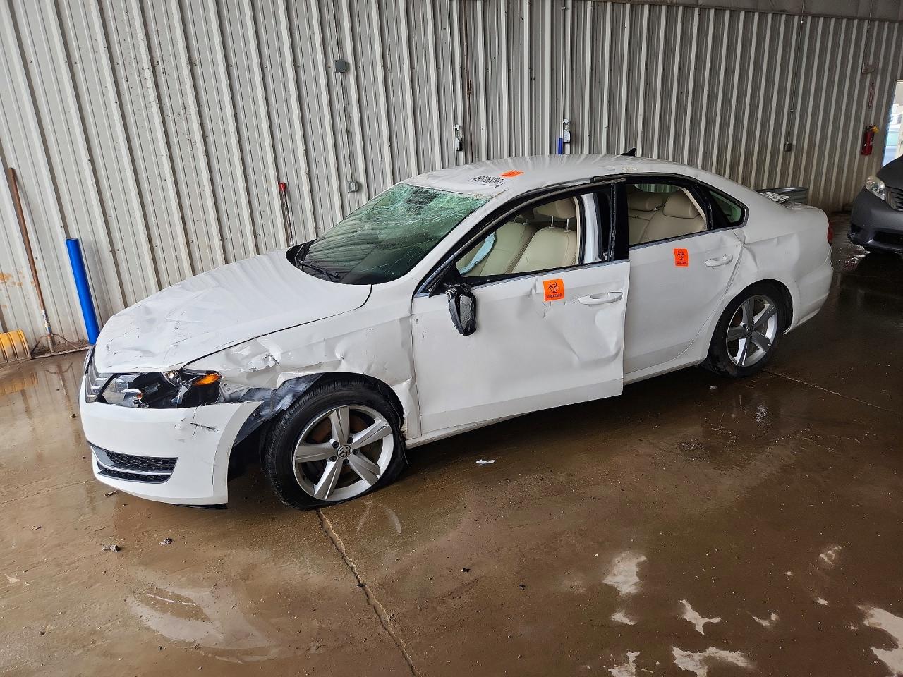 1VWBS7A34FC023662 · 2015 VOLKSWAGEN PASSAT