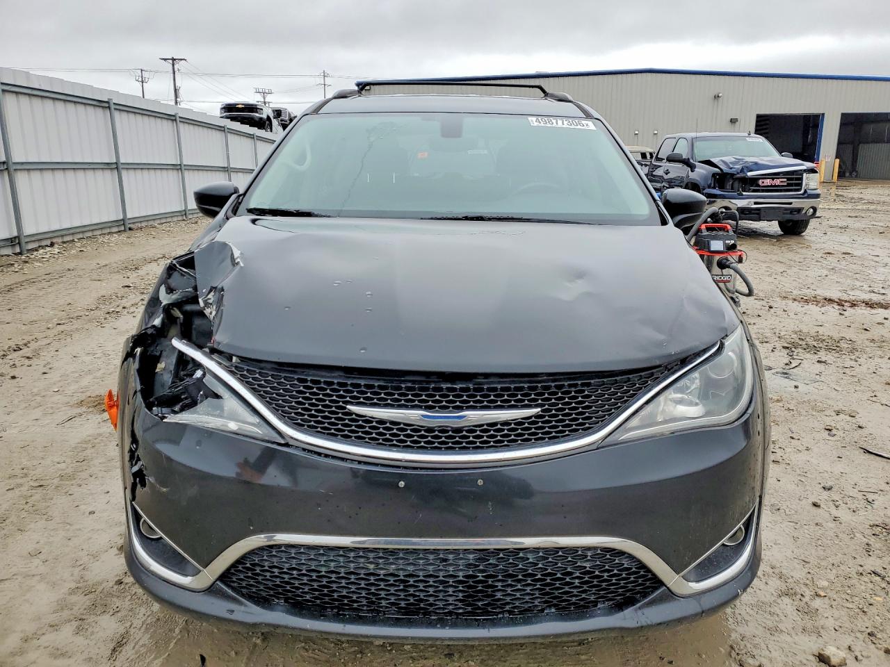 2C4RC1BGXHR579420 · 2017 CHRYSLER PACIFICA · 5/13