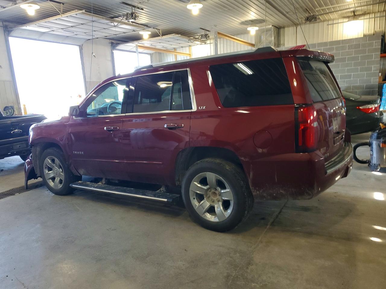 1GNSKCKC6GR329553 · 2016 CHEVROLET TAHOE · 2/13