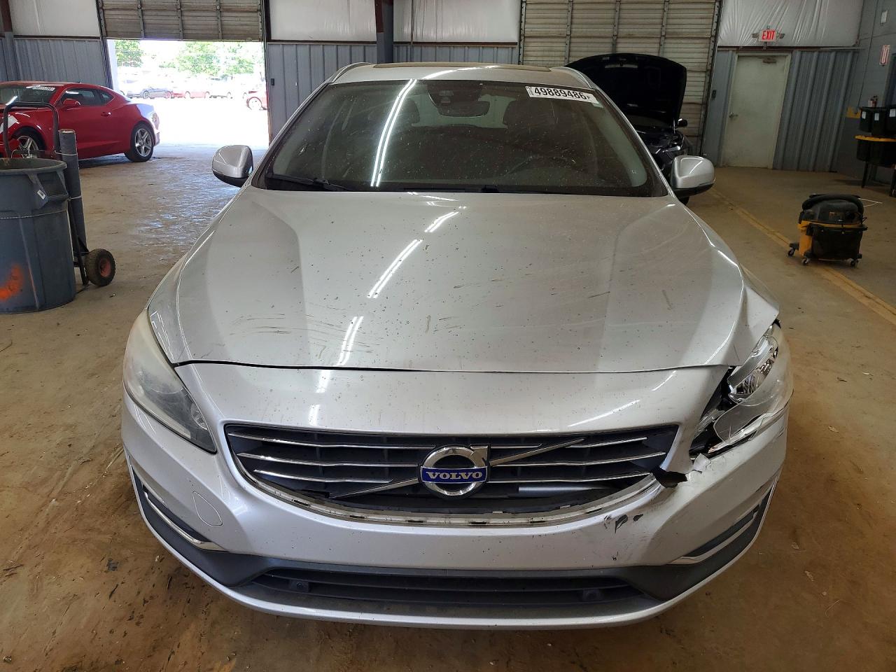 YV140MEK1F1255062 · 2015 VOLVO V60 · 5/12
