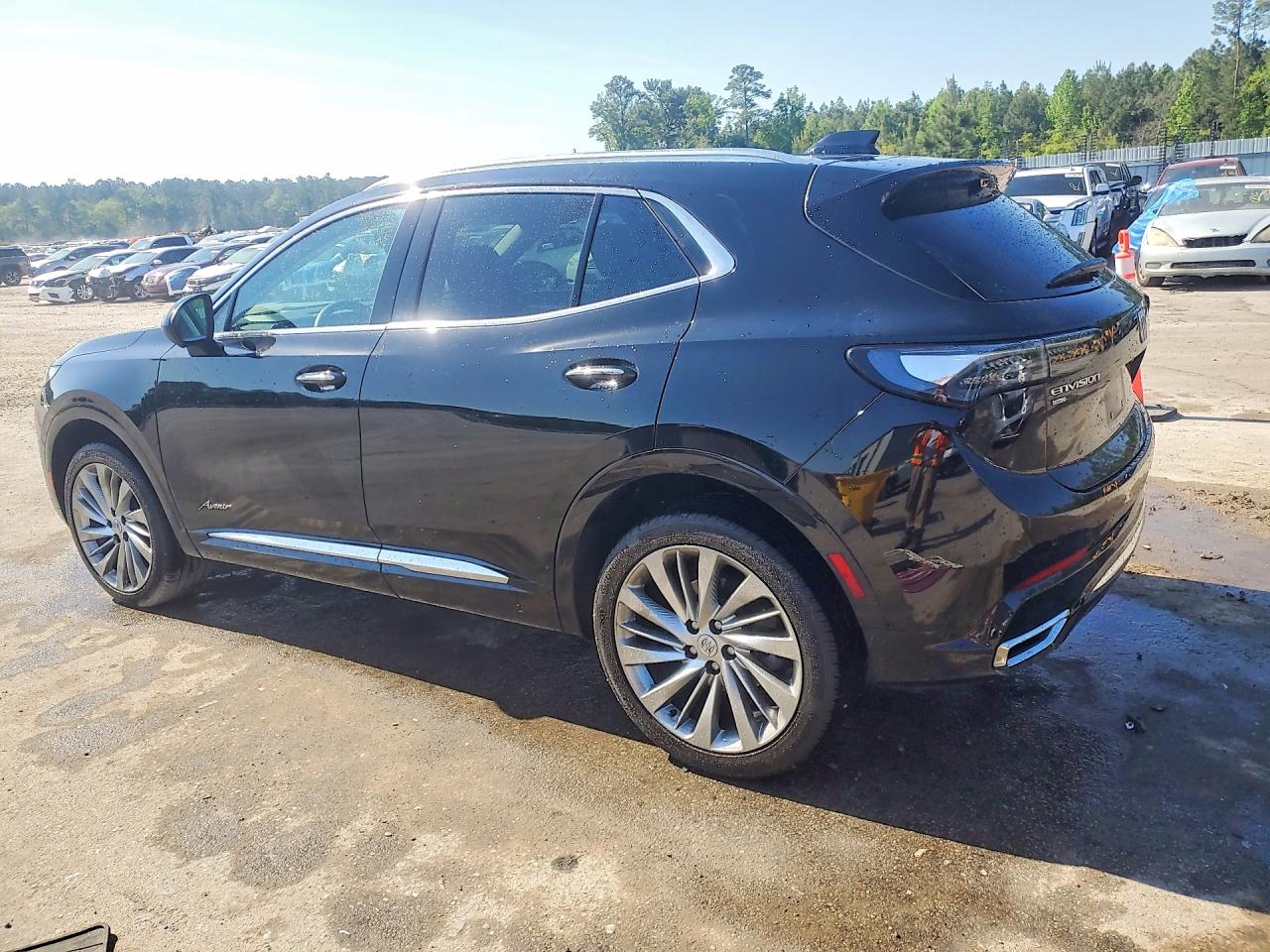 LRBFZSE43RD046322 · 2024 BUICK ENVISION · 2/13