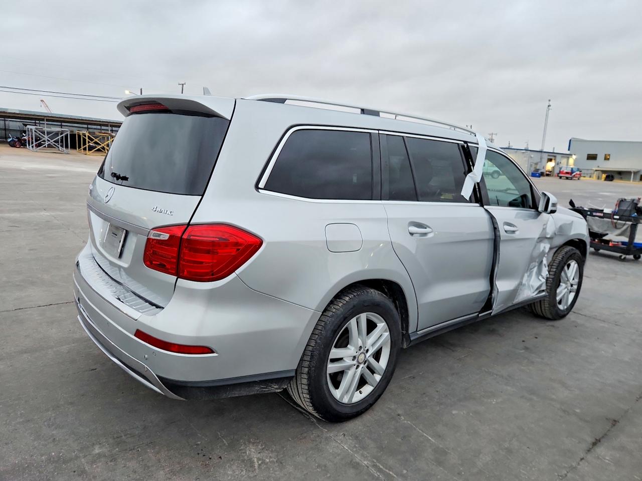 4JGDF7CEXDA242631 · 2013 MERCEDES-BENZ GL · 3/13