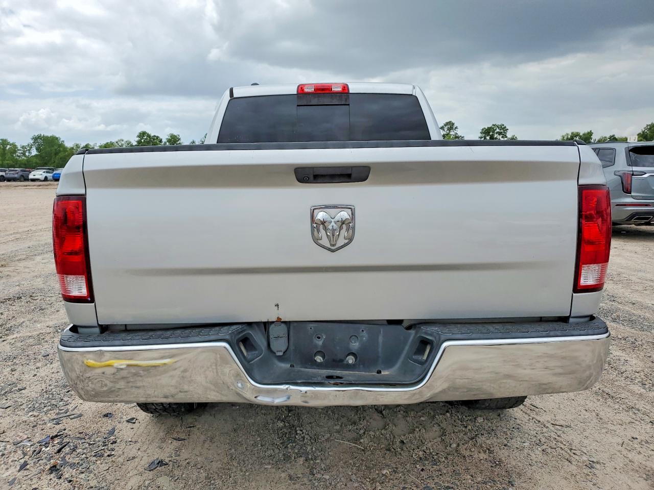 1C6RR7TT9KS510745 · 2019 RAM 1500 CLASSIC · 6/12