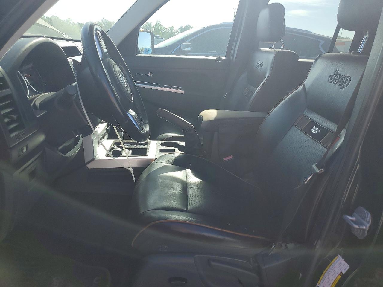 1J4PN2GK4BW557720 · 2011 JEEP LIBERTY · 7/13