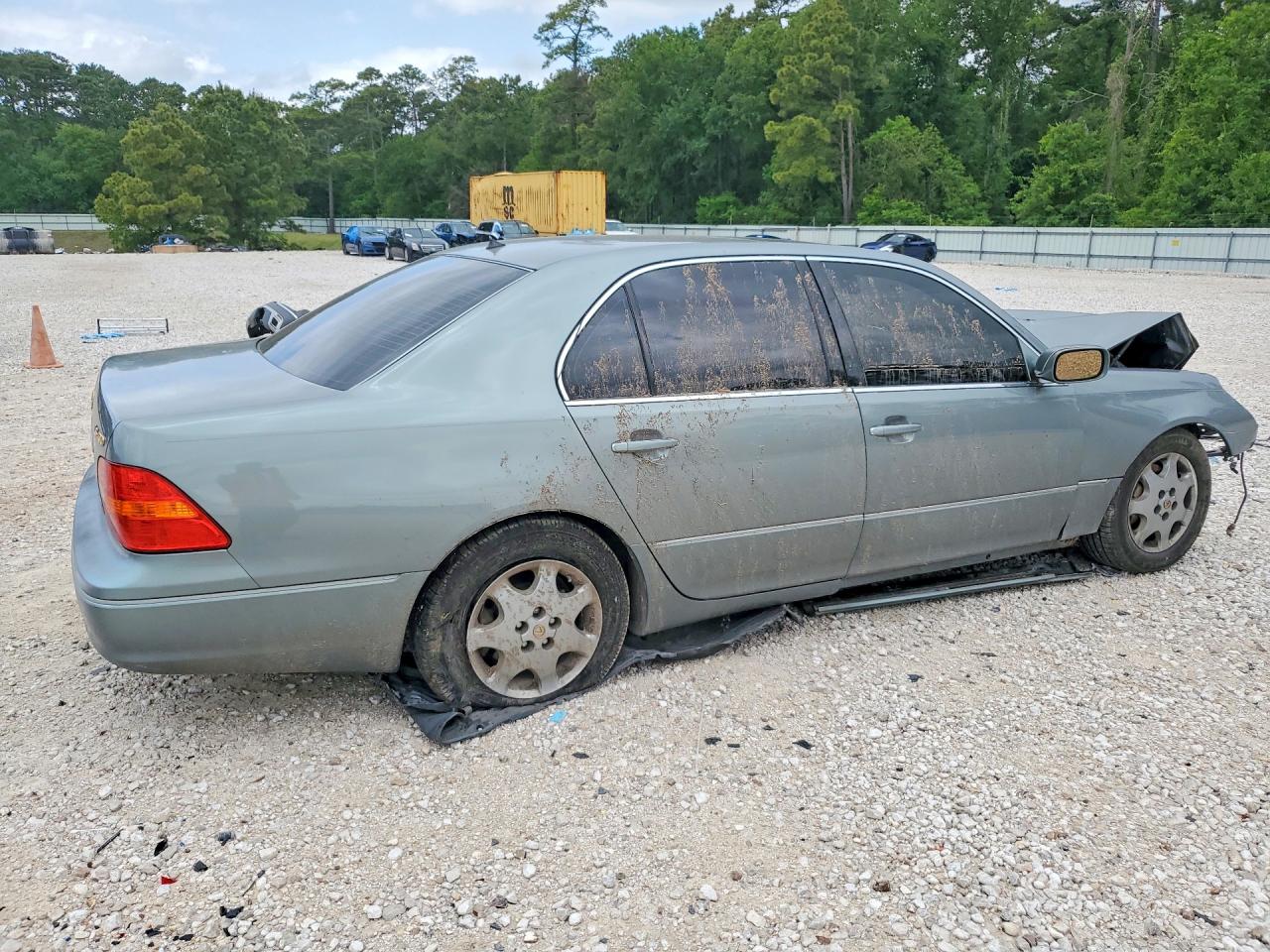 JTHBN30F820068550 · 2002 LEXUS LS · 3/12