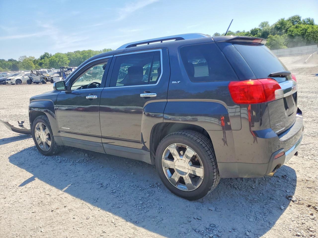2GKFLTE32F6236031 · 2015 GMC TERRAIN · 2/14