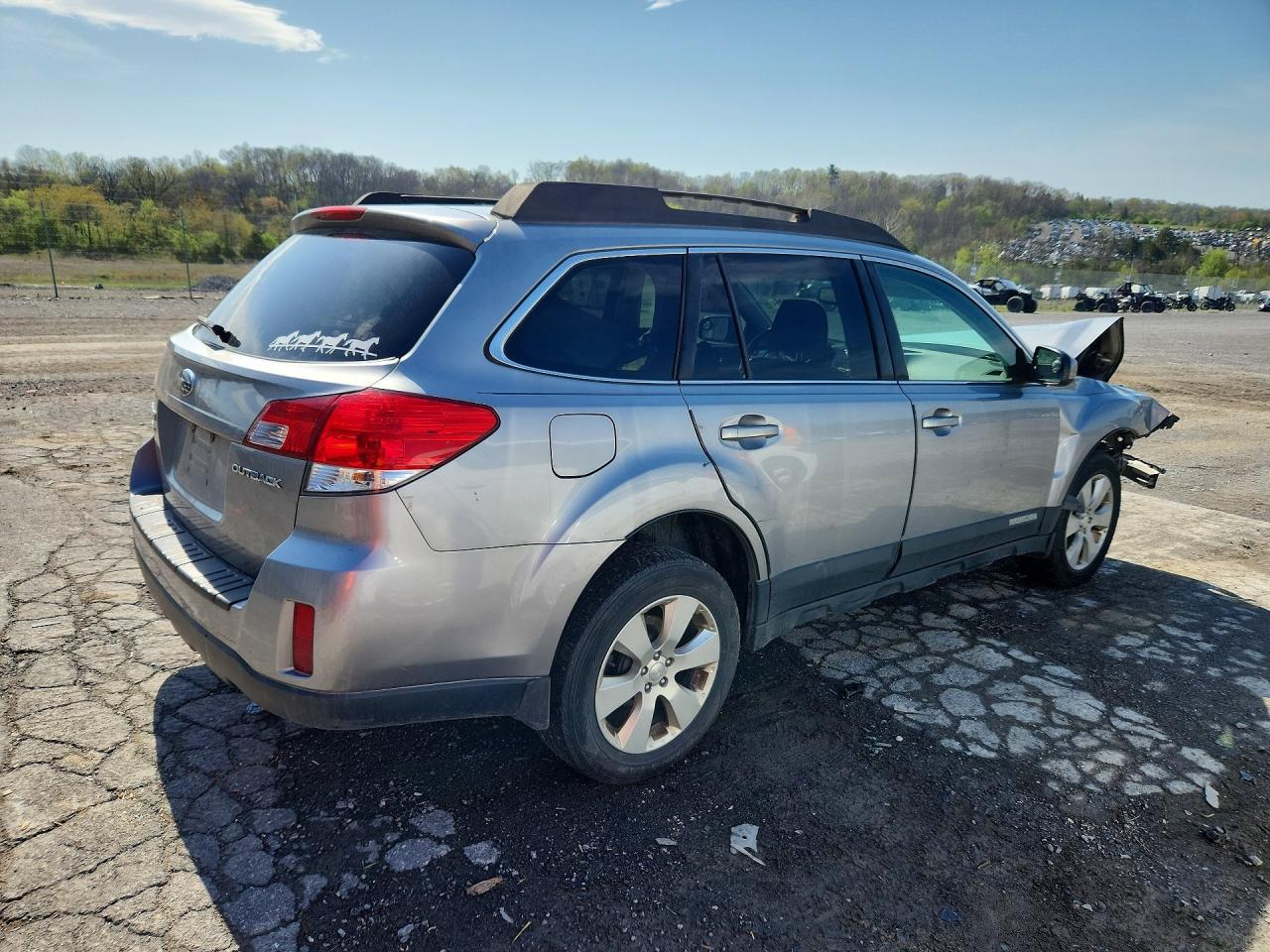 4S4BRBGC5A3338385 · 2010 SUBARU OUTBACK · 3/13