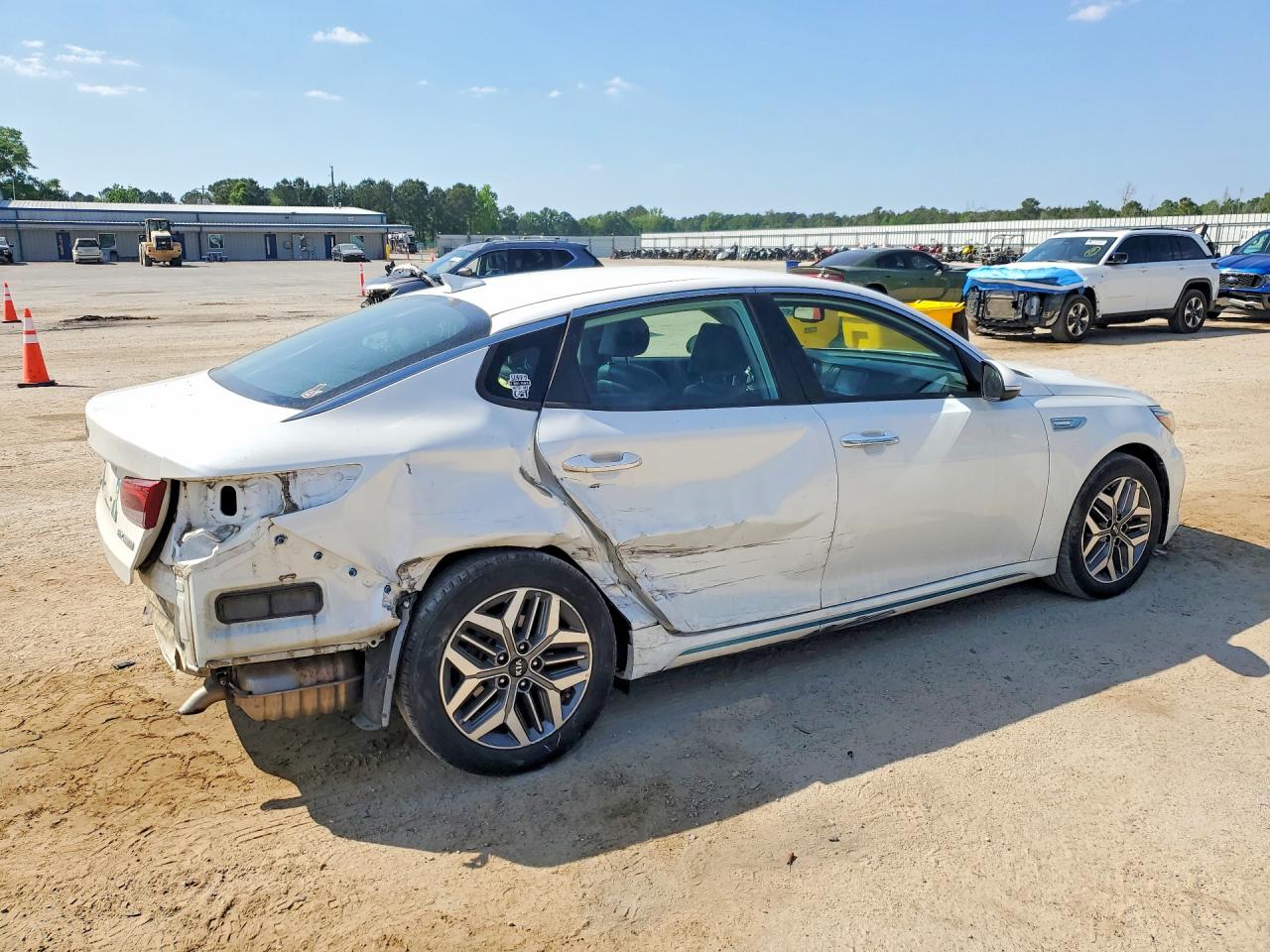 KNAGV4LD6L5036625 · 2020 KIA OPTIMA · 3/13