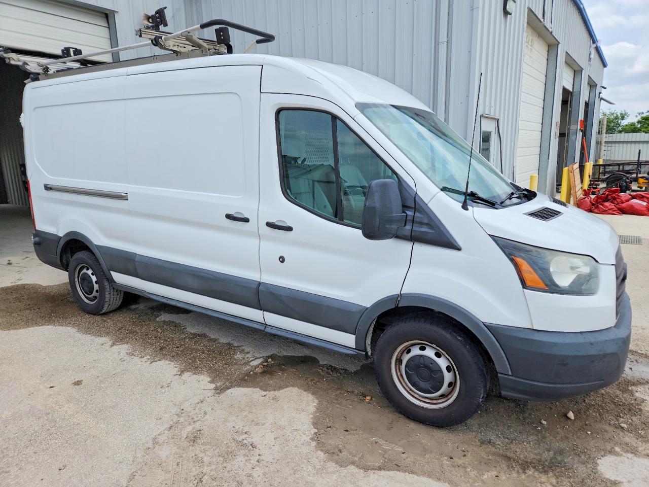 1FTYR2CM7HKA16389 · 2017 FORD TRANSIT · 4/12