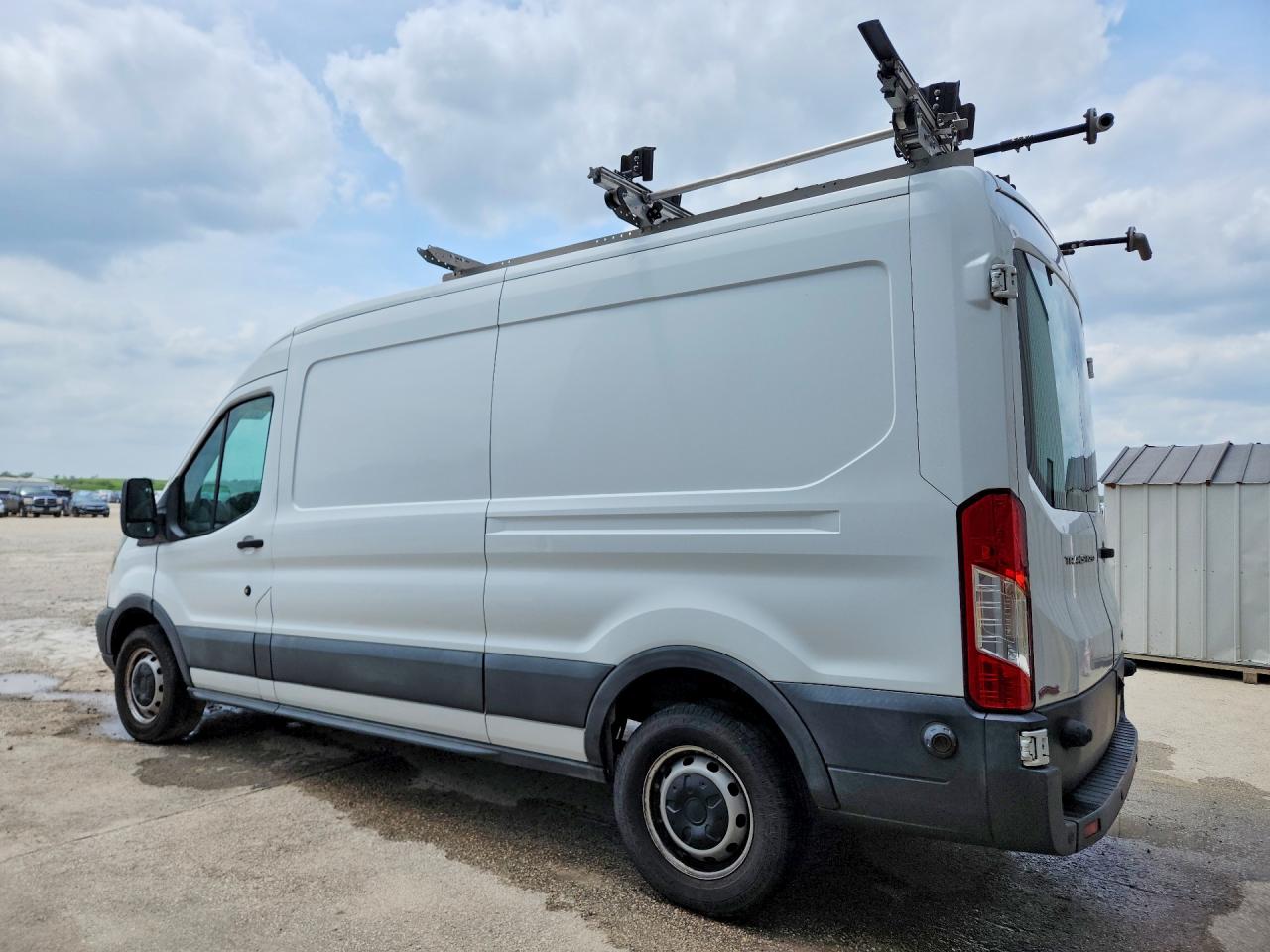 1FTYR2CM7HKA16389 · 2017 FORD TRANSIT · 2/12