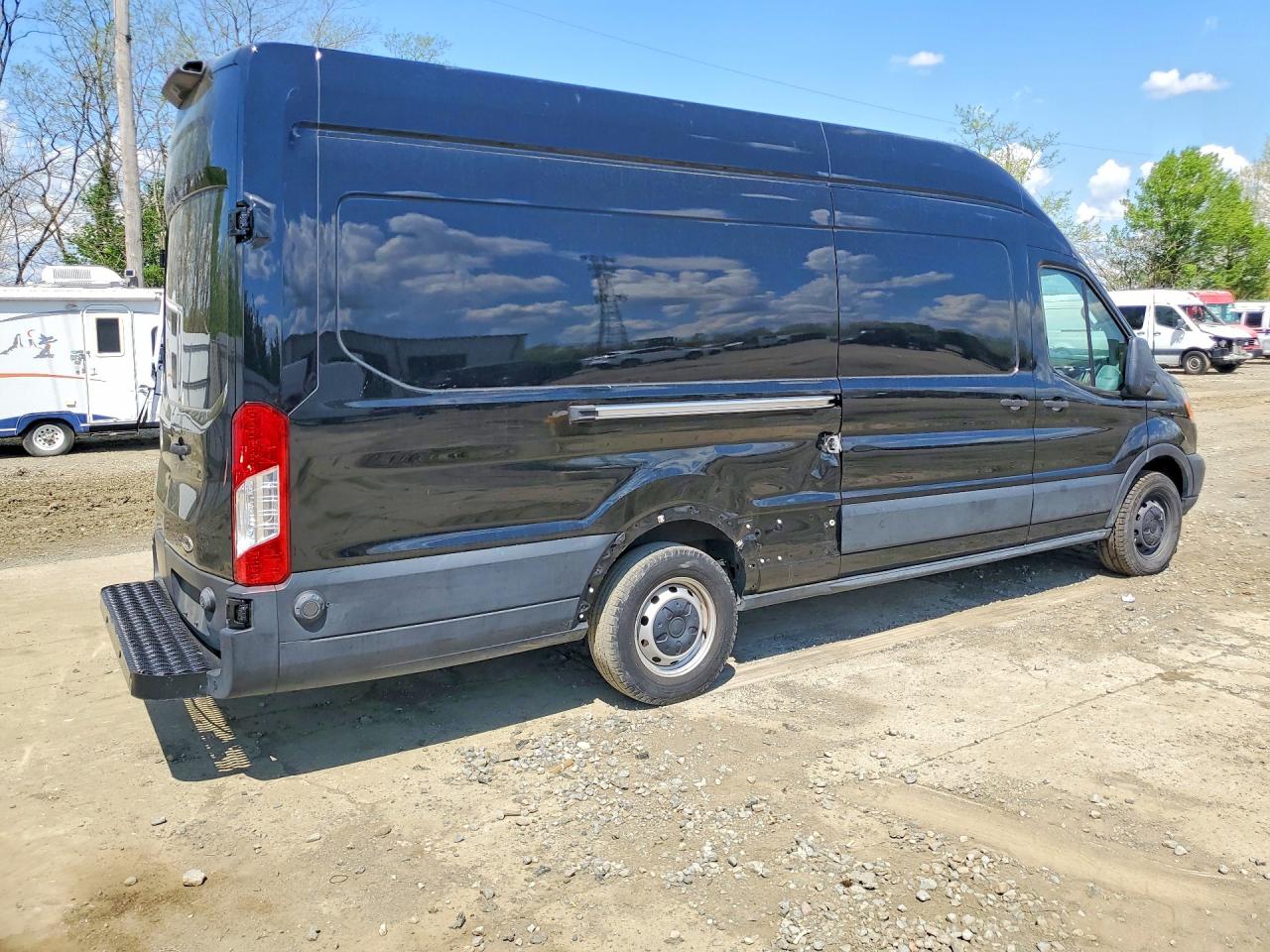1FTYR3XVXKKB72507 · 2019 FORD TRANSIT · 3/11