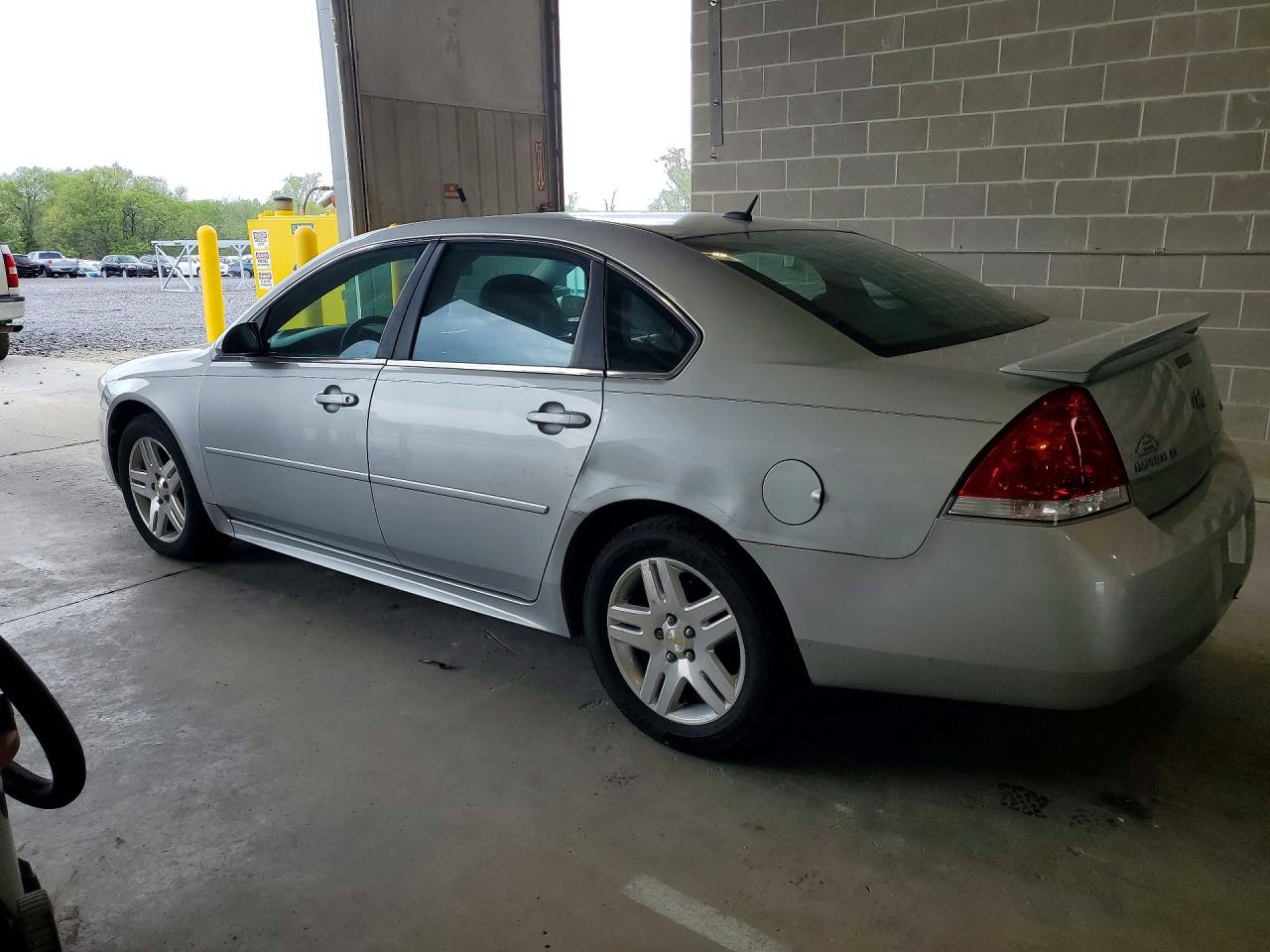 2G1WB5EK4A1230232 · 2010 CHEVROLET IMPALA · 2/12