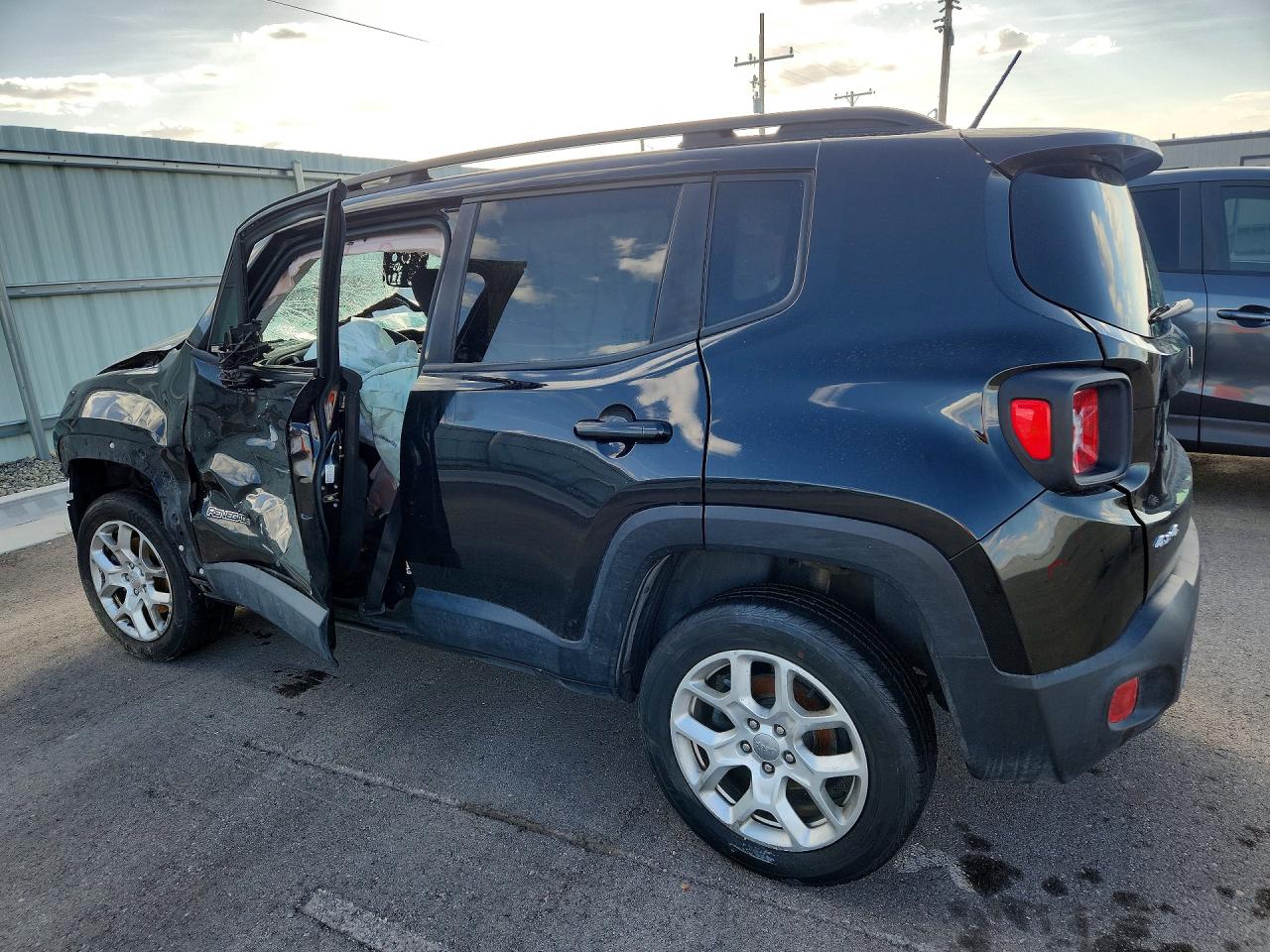 ZACCJBBB6HPG57069 · 2017 JEEP RENEGADE · 2/12