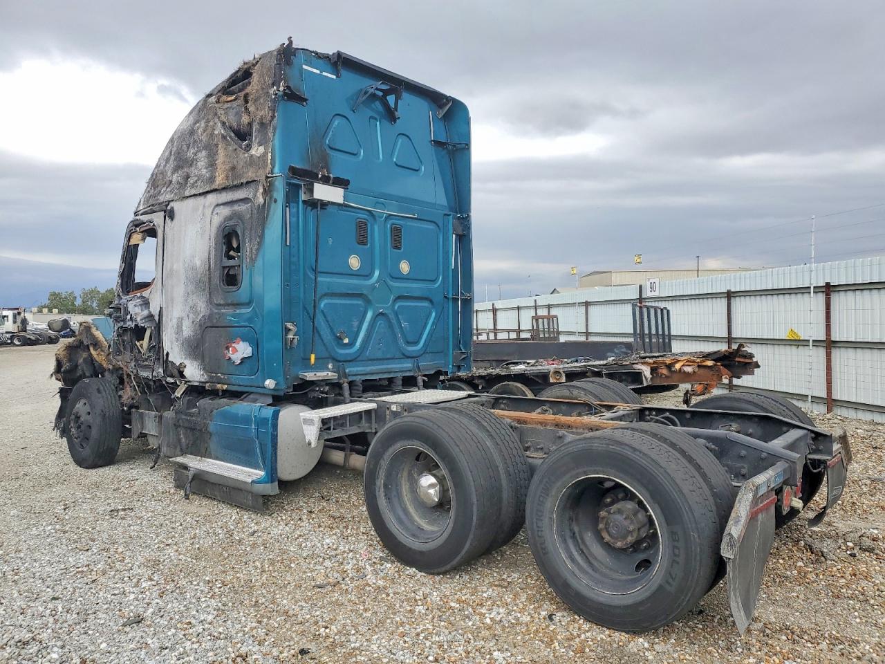 1FUJGLDRXCSBC3962 · 2012 FREIGHTLINER CASCADIA · 3/10