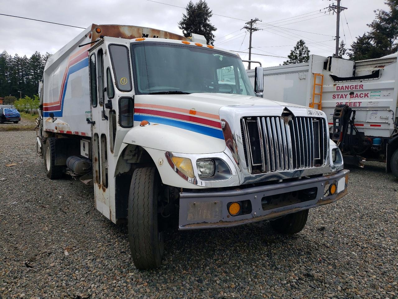 2007 INTERNATIONAL 7000