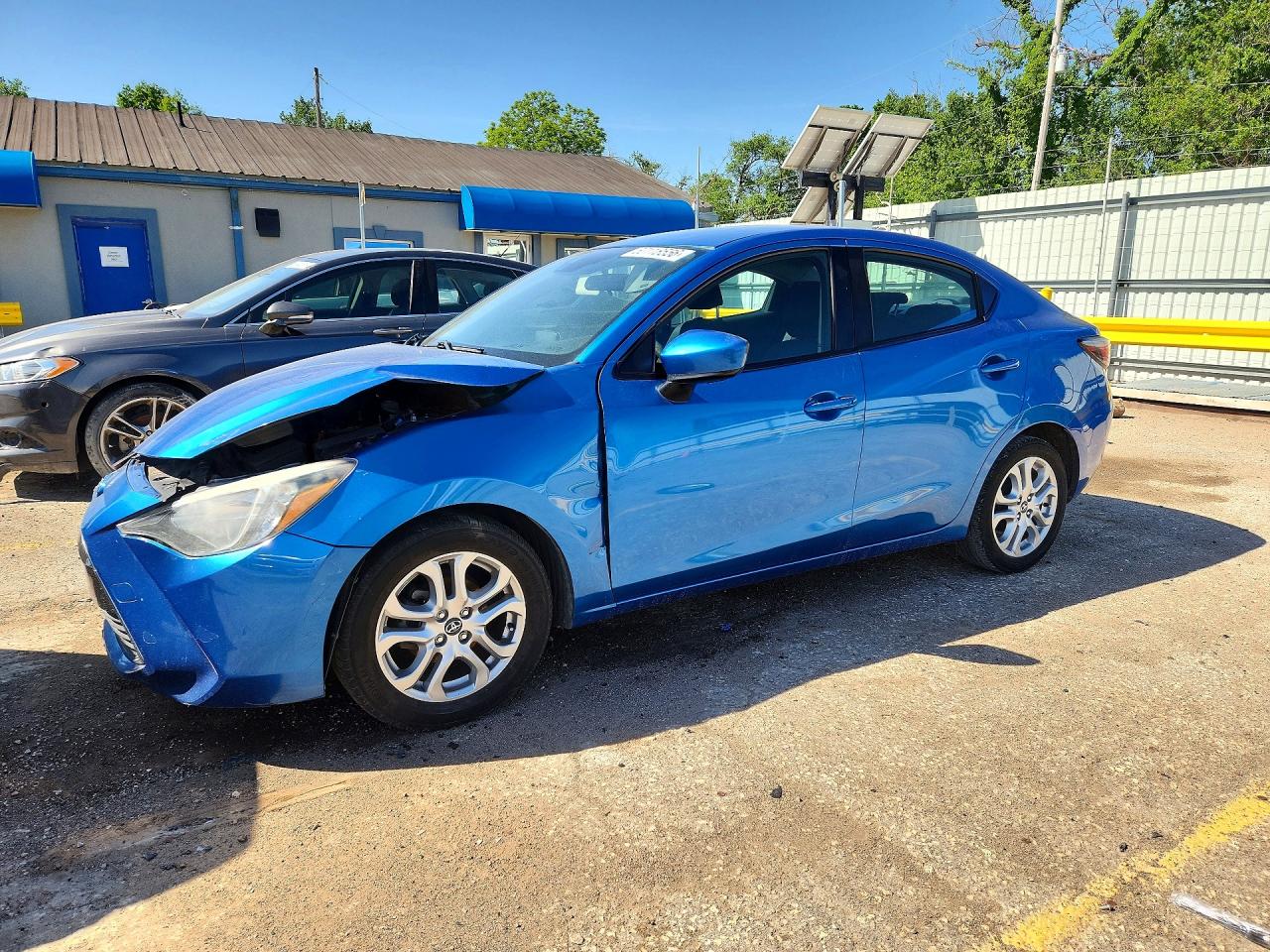3MYDLBYV8JY331101 · 2018 TOYOTA YARIS IA