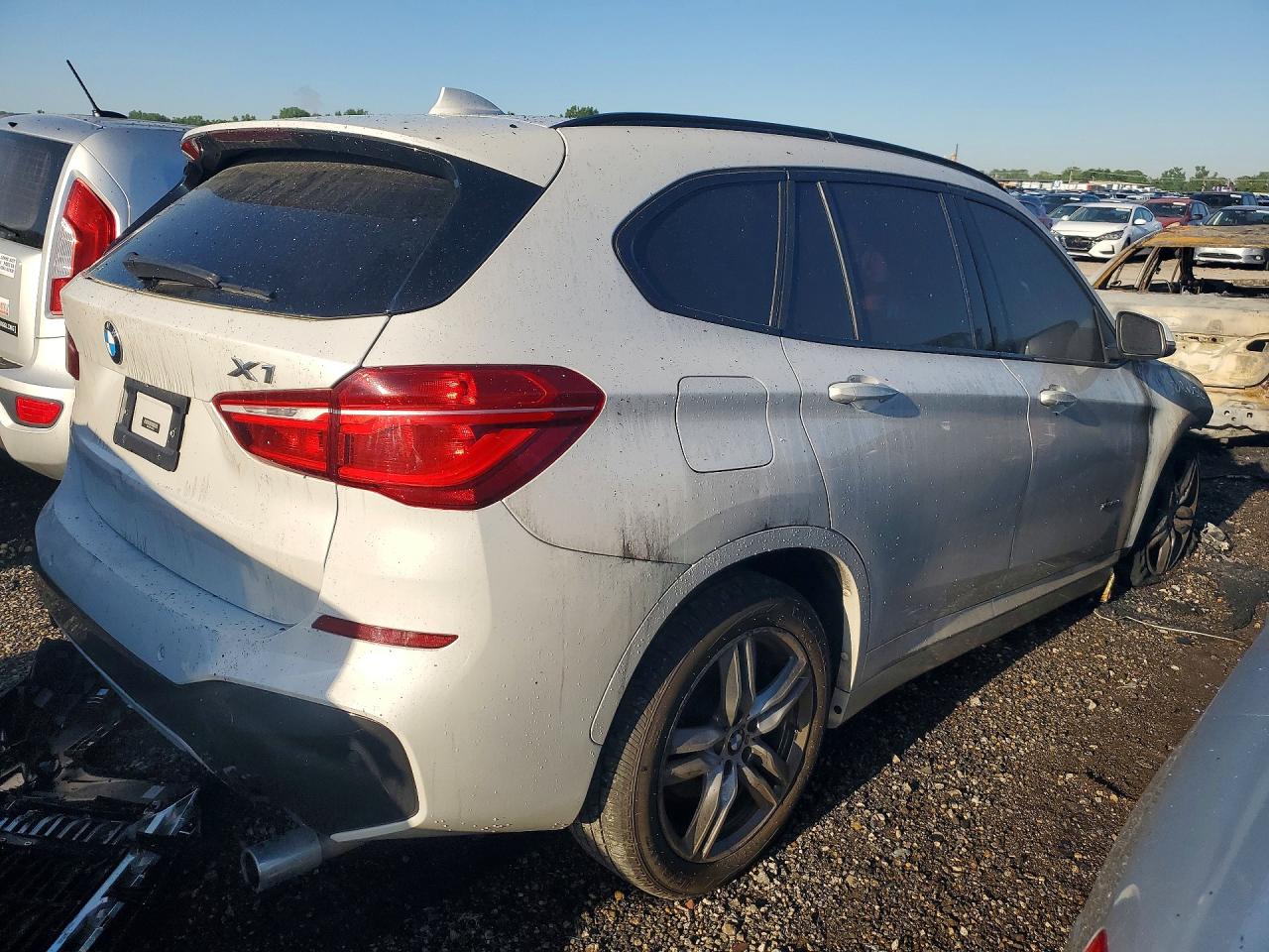 WBXHT3C31H5F80025 · 2017 BMW X1 · 3/13