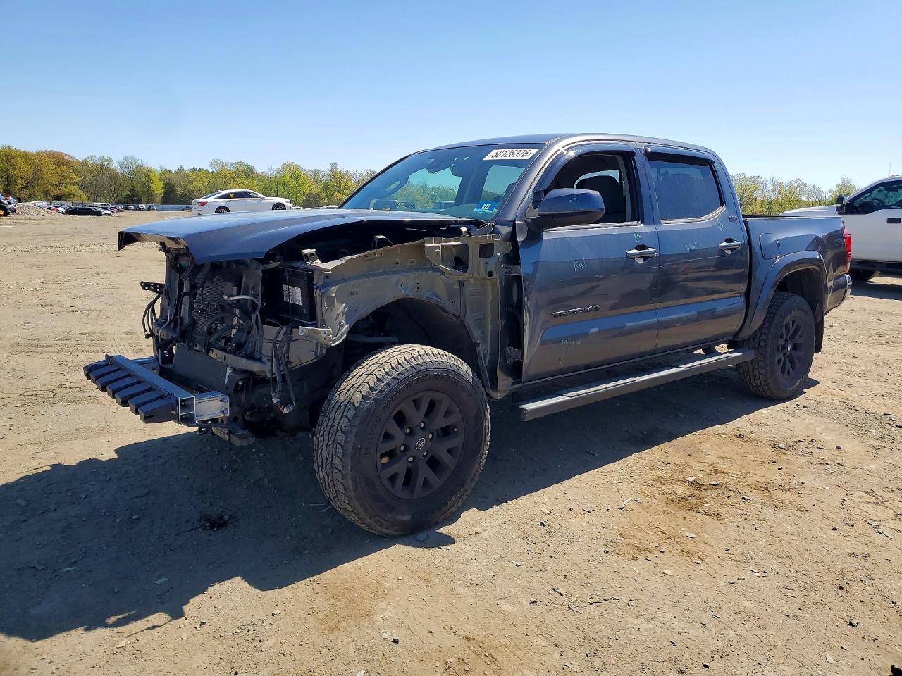 3TMCZ5AN7JM184832 · 2018 TOYOTA TACOMA