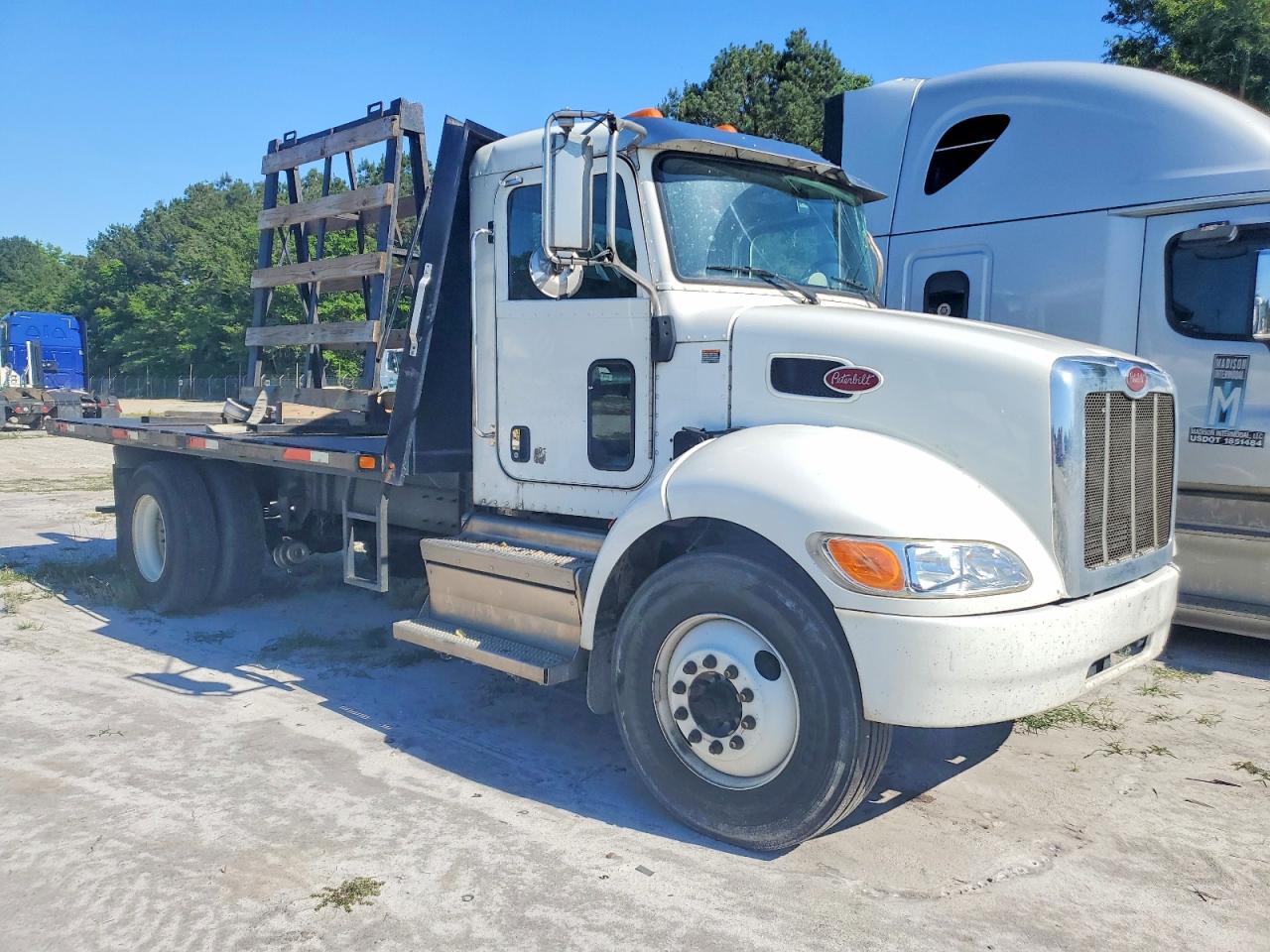 2NP2HM6X5LM650908 · 2020 PETERBILT 337