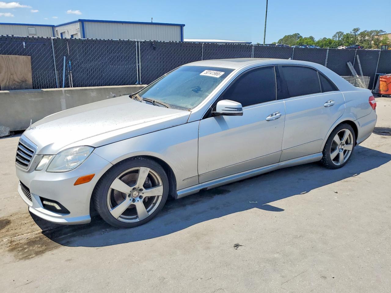 WDDHF8HB5BA466256 · 2011 MERCEDES-BENZ E-CLASS