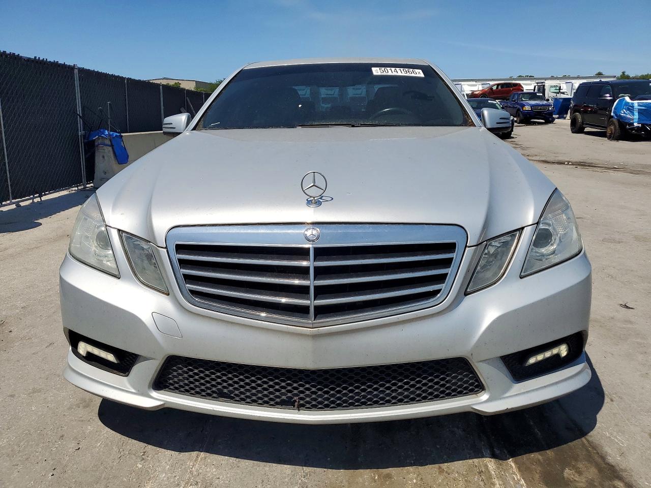 WDDHF8HB5BA466256 · 2011 MERCEDES-BENZ E-CLASS · 5/12