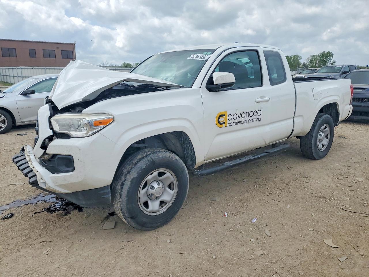 5TFRX5GN9JX118445 · 2018 TOYOTA TACOMA