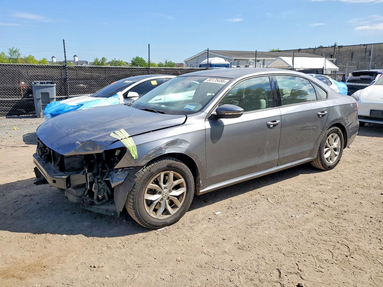 1VWAA7A37JC046389 · 2018 VOLKSWAGEN PASSAT