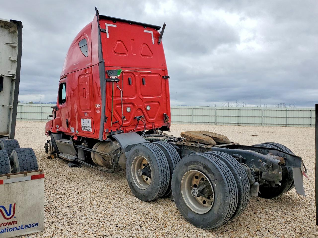 1FUJHHDR0NLMX2721 · 2022 FREIGHTLINER CASCADIA 126 · 3/10