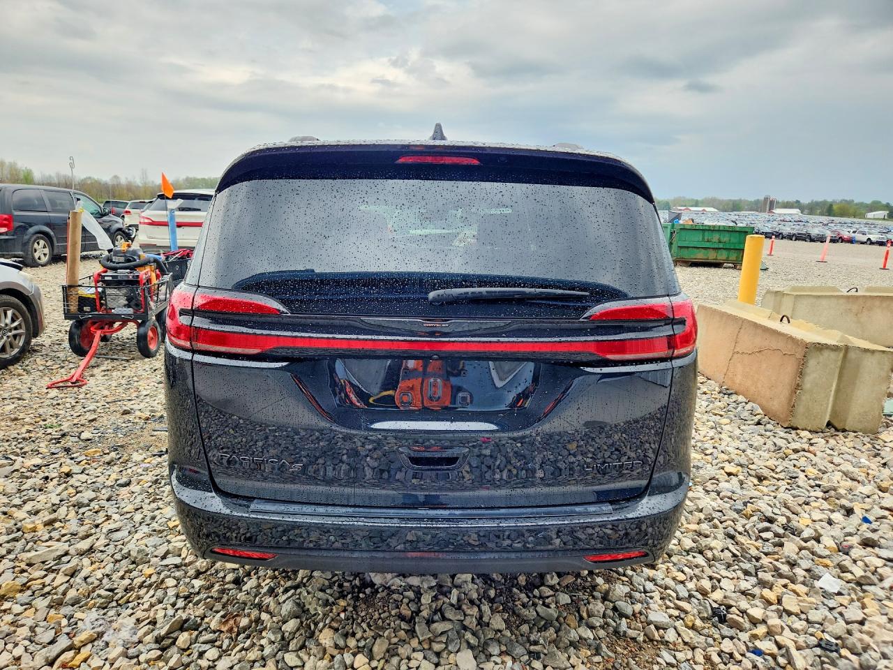 2C4RC1GG6SR608301 · 2025 CHRYSLER PACIFICA · 6/13