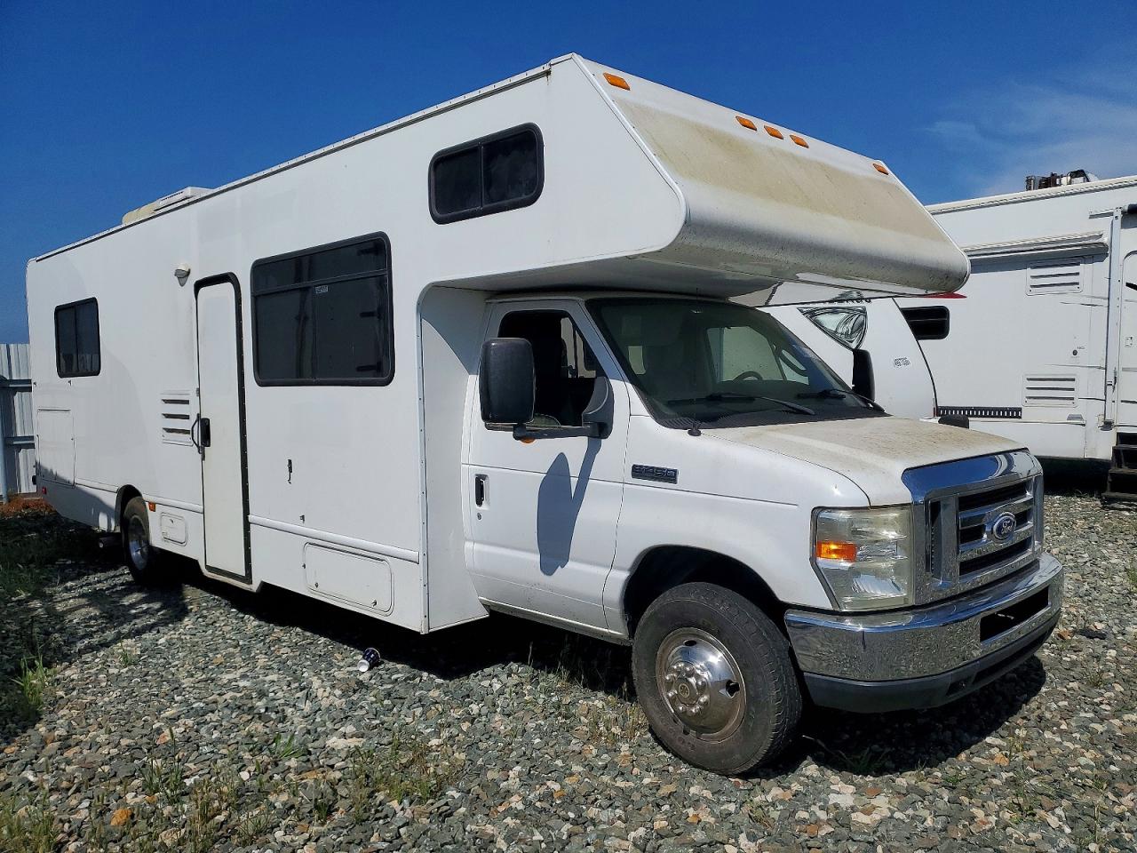 1FDXE4FS1FDA23154 · 2016 FORD E450
