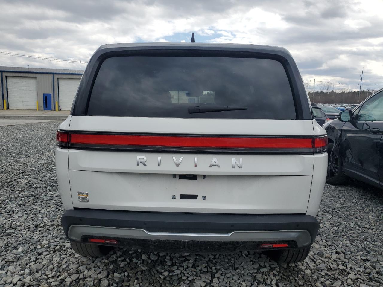 7PDSGABL3PN004096 · 2023 RIVIAN R1S · 6/13