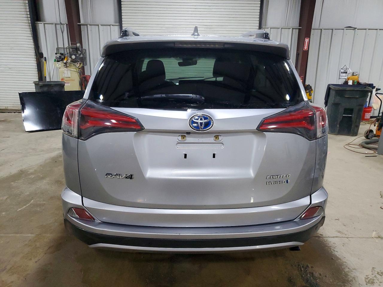 JTMDJREV0JD163832 · 2018 TOYOTA RAV4 HV · 6/14