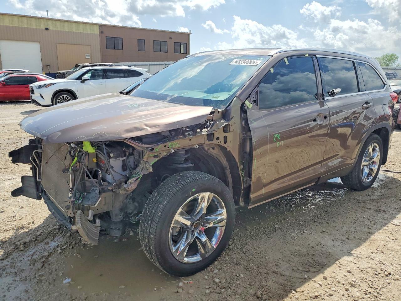 5TDDZRFH1KS929462 · 2019 TOYOTA HIGHLANDER