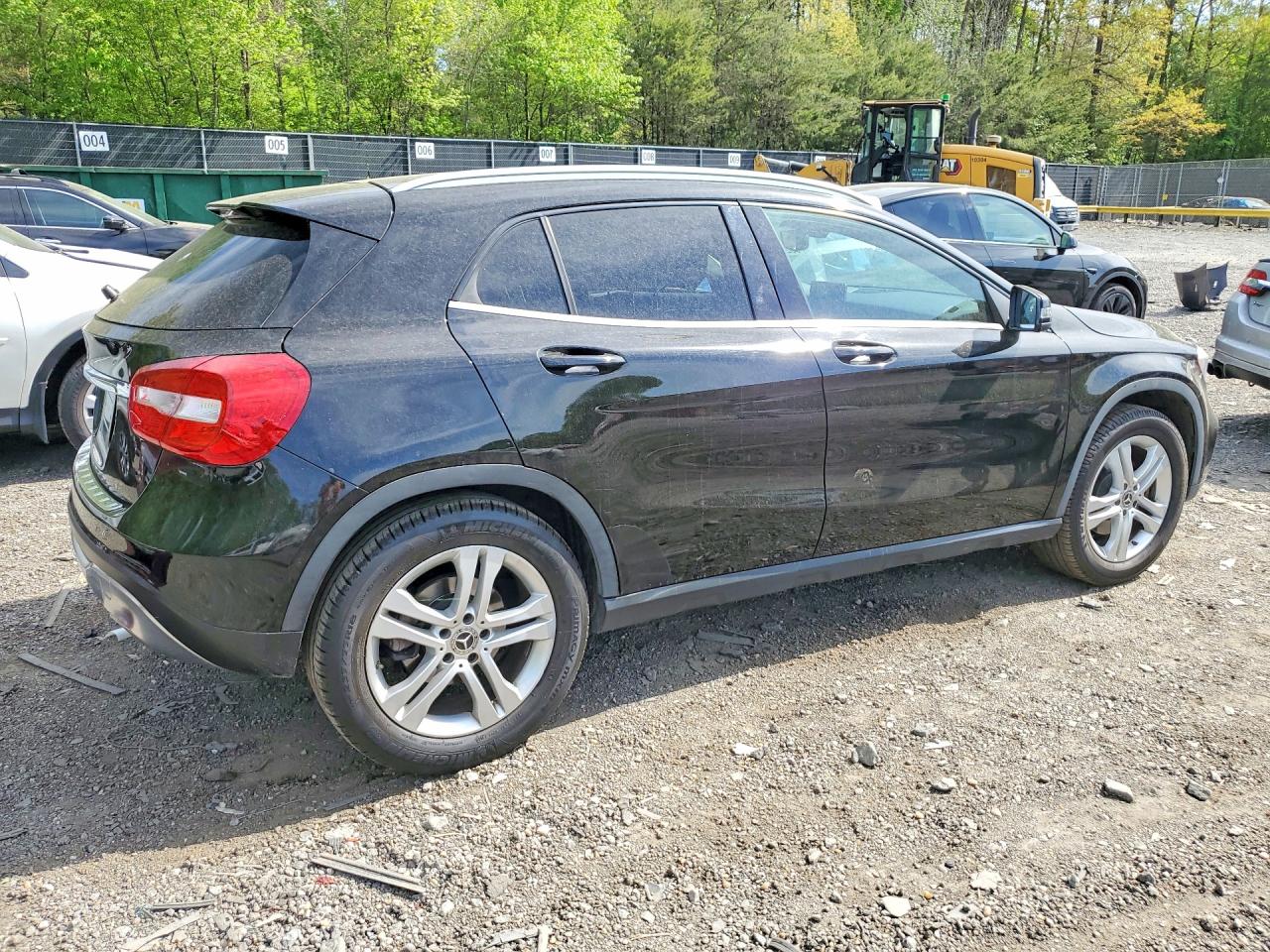 WDCTG4EB3JJ501013 · 2018 MERCEDES-BENZ GLA · 3/12