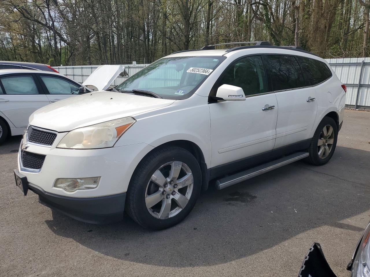 1GNKVGED2BJ394488 · 2011 CHEVROLET TRAVERSE