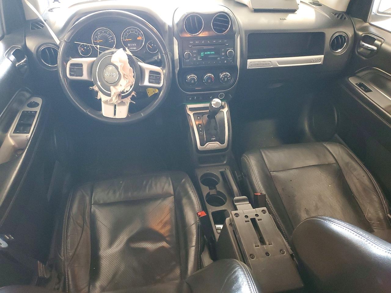 1C4NJDEB4FD120678 · 2015 JEEP COMPASS · 8/13