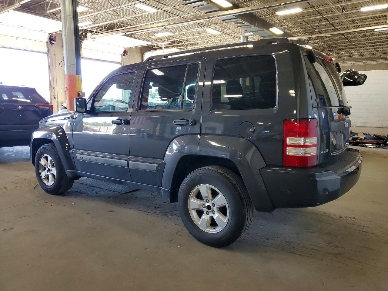1J4PN2GK8BW506379 · 2011 JEEP LIBERTY · 2/13