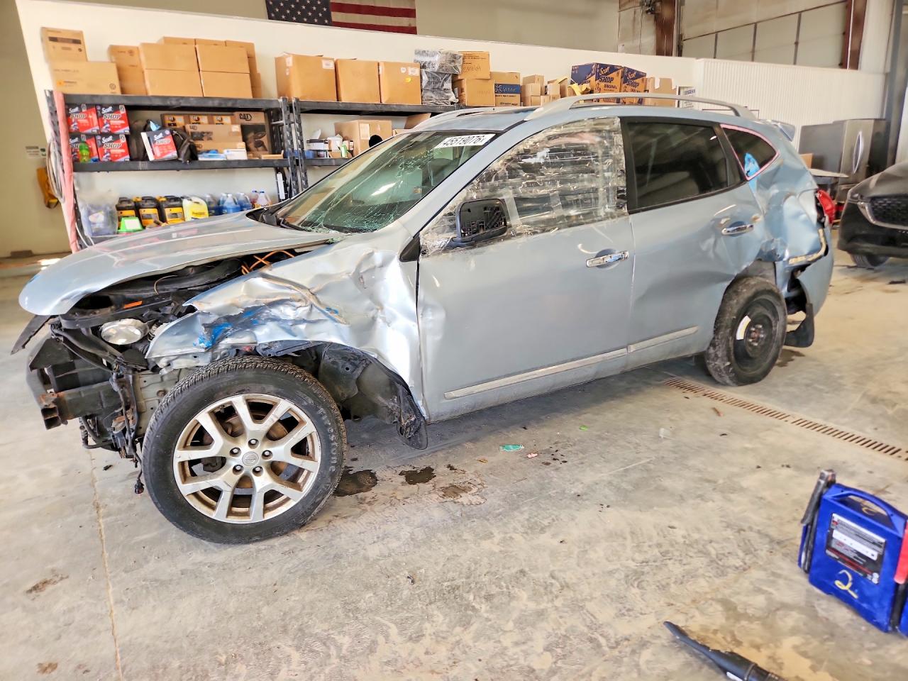 JN8AS5MV8BW267814 · 2011 NISSAN ROGUE