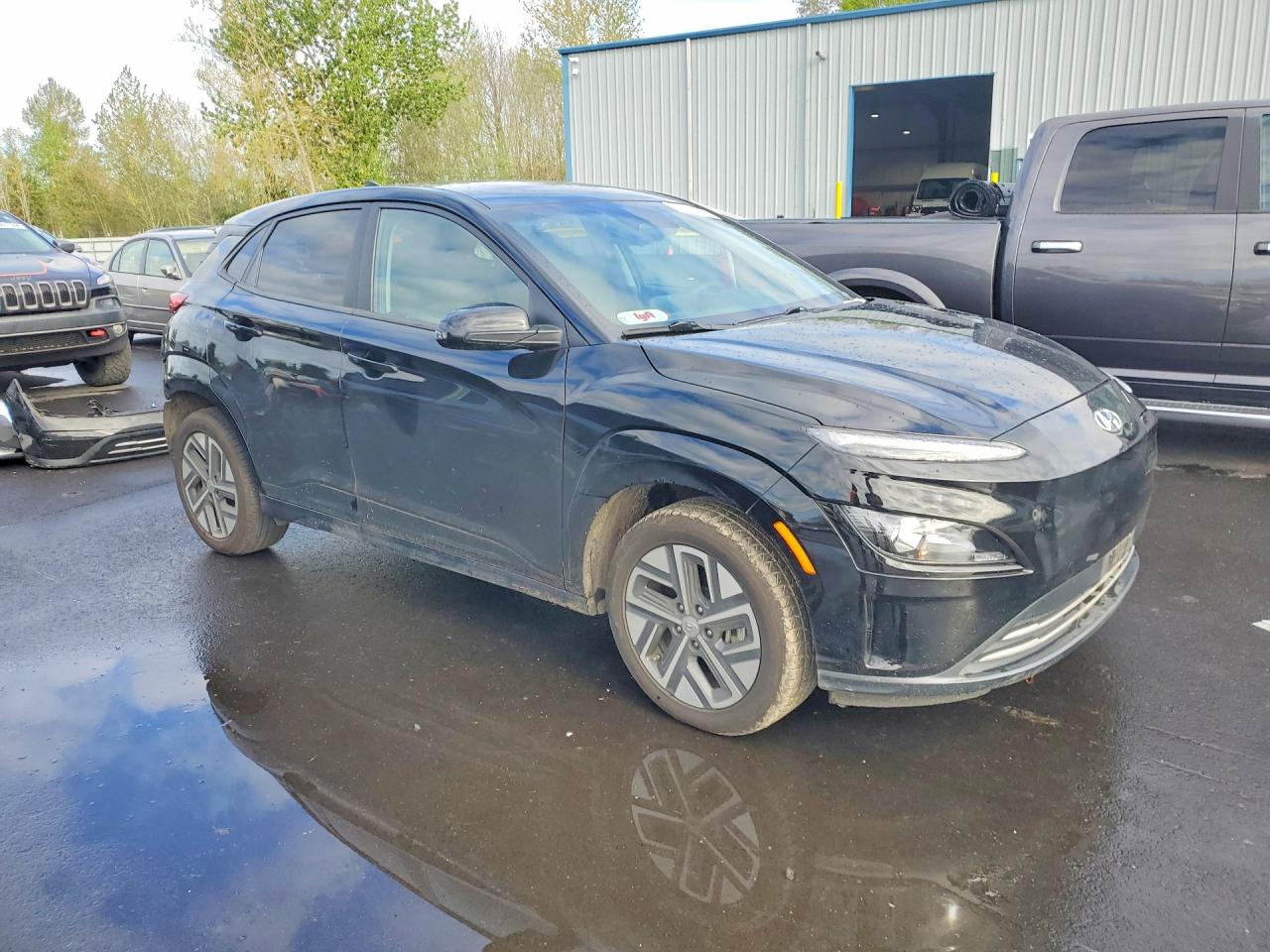 KM8K23AG4PU192117 · 2023 HYUNDAI KONA · 4/13
