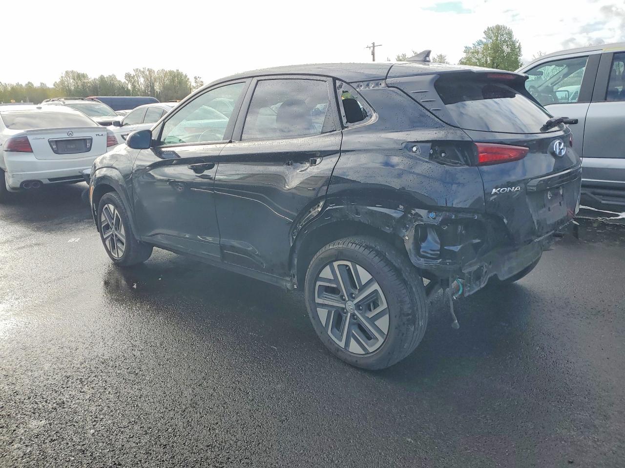 KM8K23AG4PU192117 · 2023 HYUNDAI KONA · 2/13