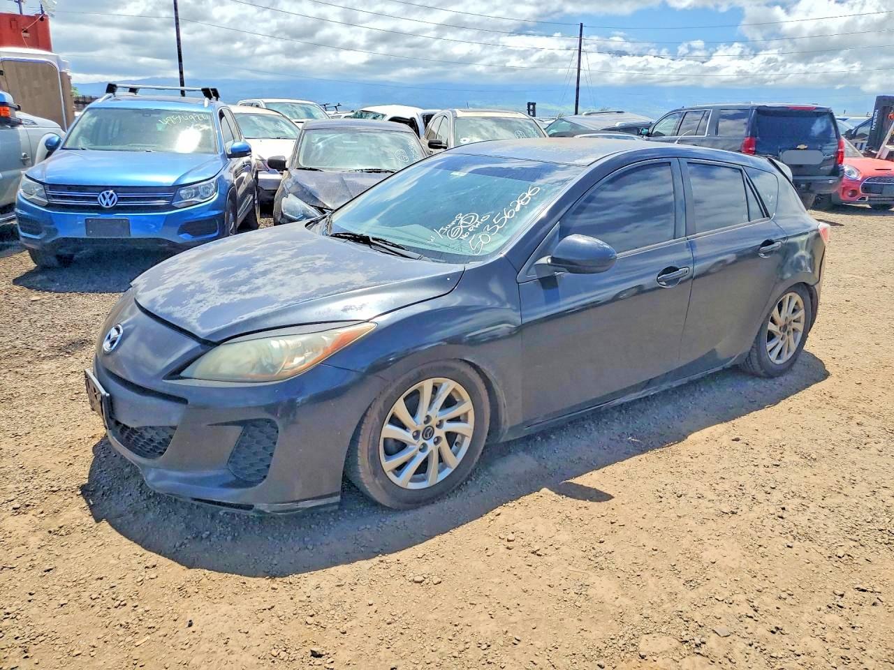 JM1BL1L73D1753326 · 2013 MAZDA 3