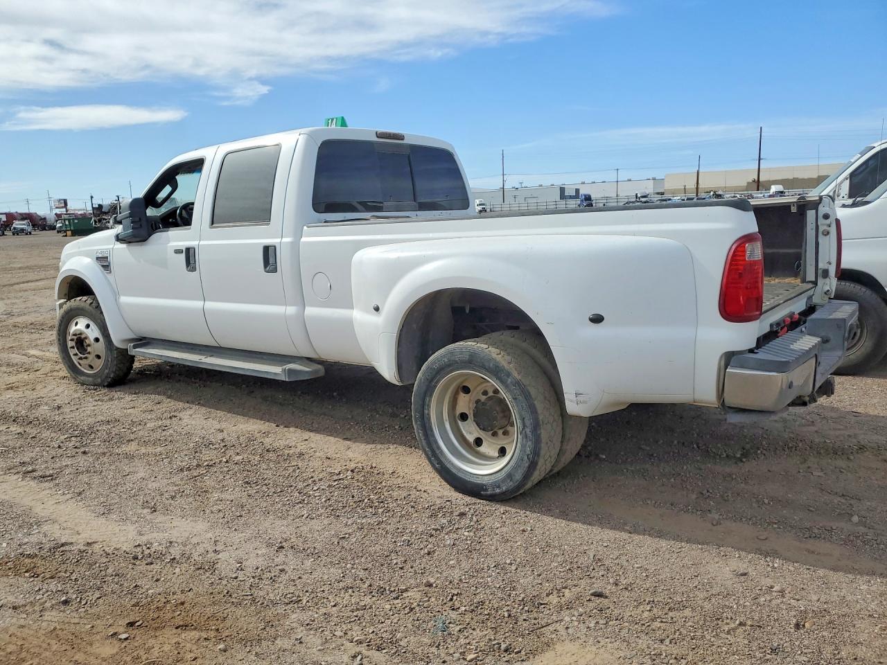 1FTXW43R49EA66274 · 2009 FORD F450 · 2/13